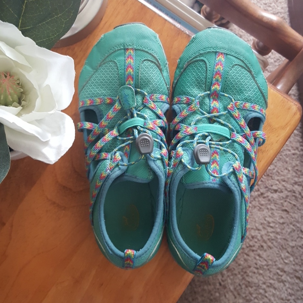 Girls Chacos